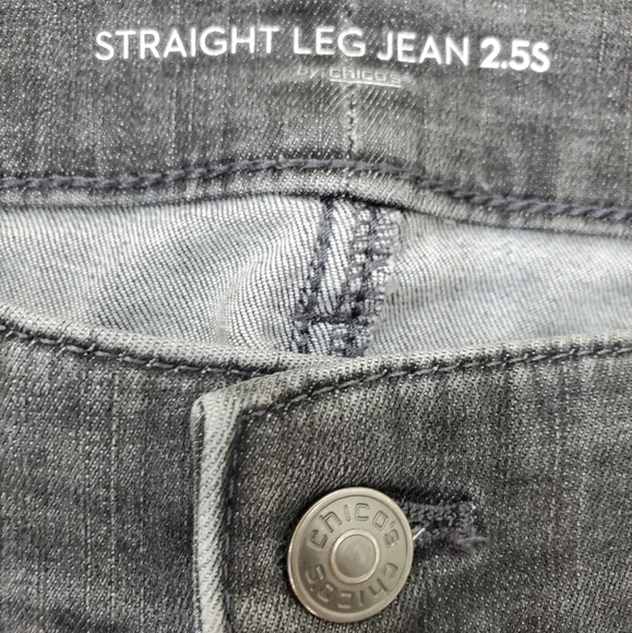 Chico’s jeans women's size 14 short black wash with fading straight leg stretch - Picture 8 of 11